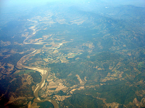 El Río Magdalena en su paso entre los departamentos de Cundinamarca y Tolima.