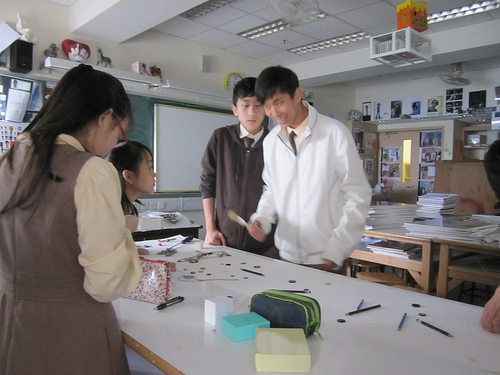 Estudiantes de secundaria en la ciudad de Hong Kong.