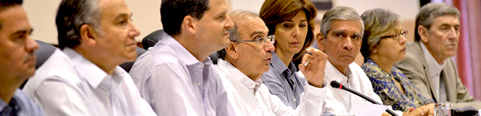 La delegación de paz del Gobierno Nacional.