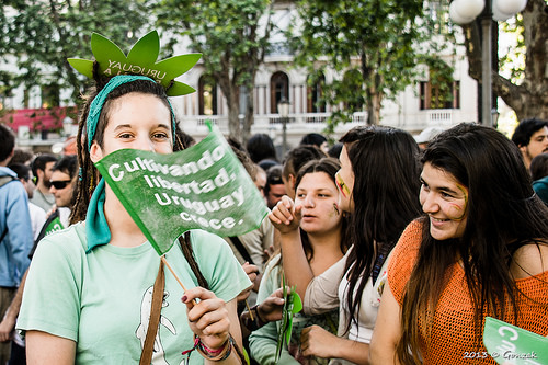 Última marcha contra la marihuana ilegal en el año 2013 en Montevideo, Uruguay.