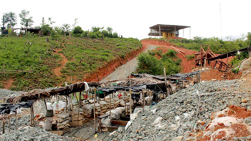 Campamento de minería ilegal en el departamento de Antioquia.