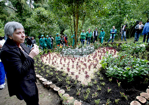 Madre de Rosa Elvira Cely en un homenaje a su hija en el Parque Nacional.