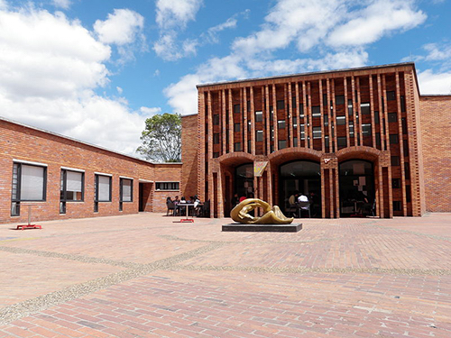 La Facultad de Ciencias Económicas de la Universidad Nacional de Colombia, sede Bogotá.