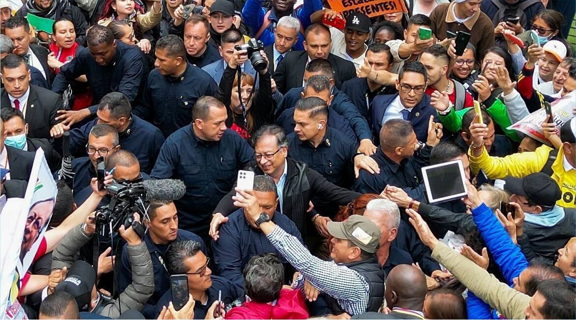 Petro-movilizaciones-gobernabilidad-ejecutivo-Camilo-Cruz