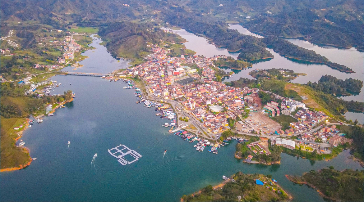 guatape-penol-tarifas-energia-Amylkar-Acosta