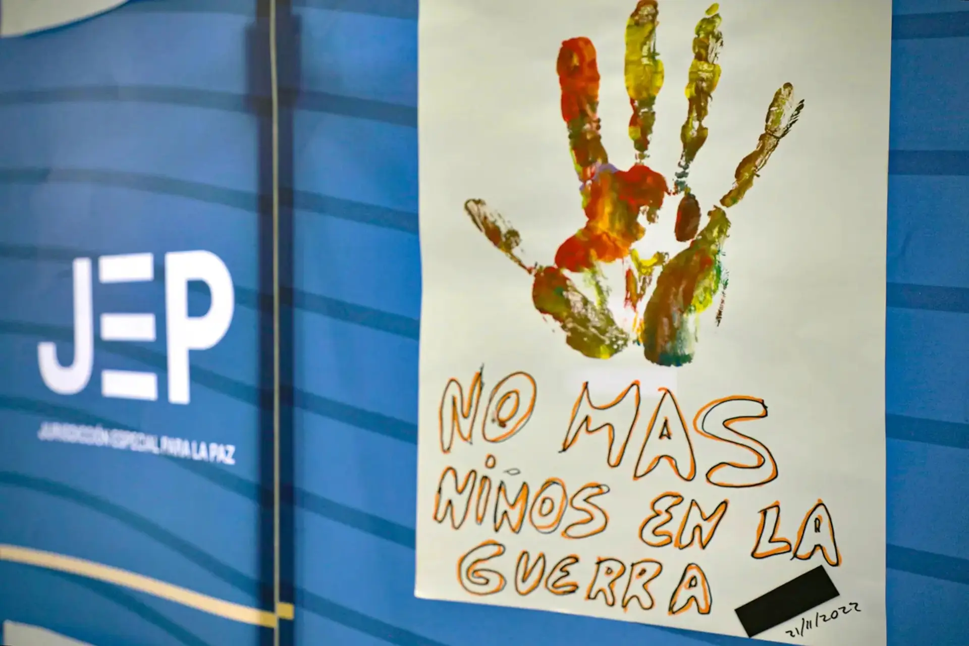  Bombardeos y niños reclutados: los límites de la guerra 