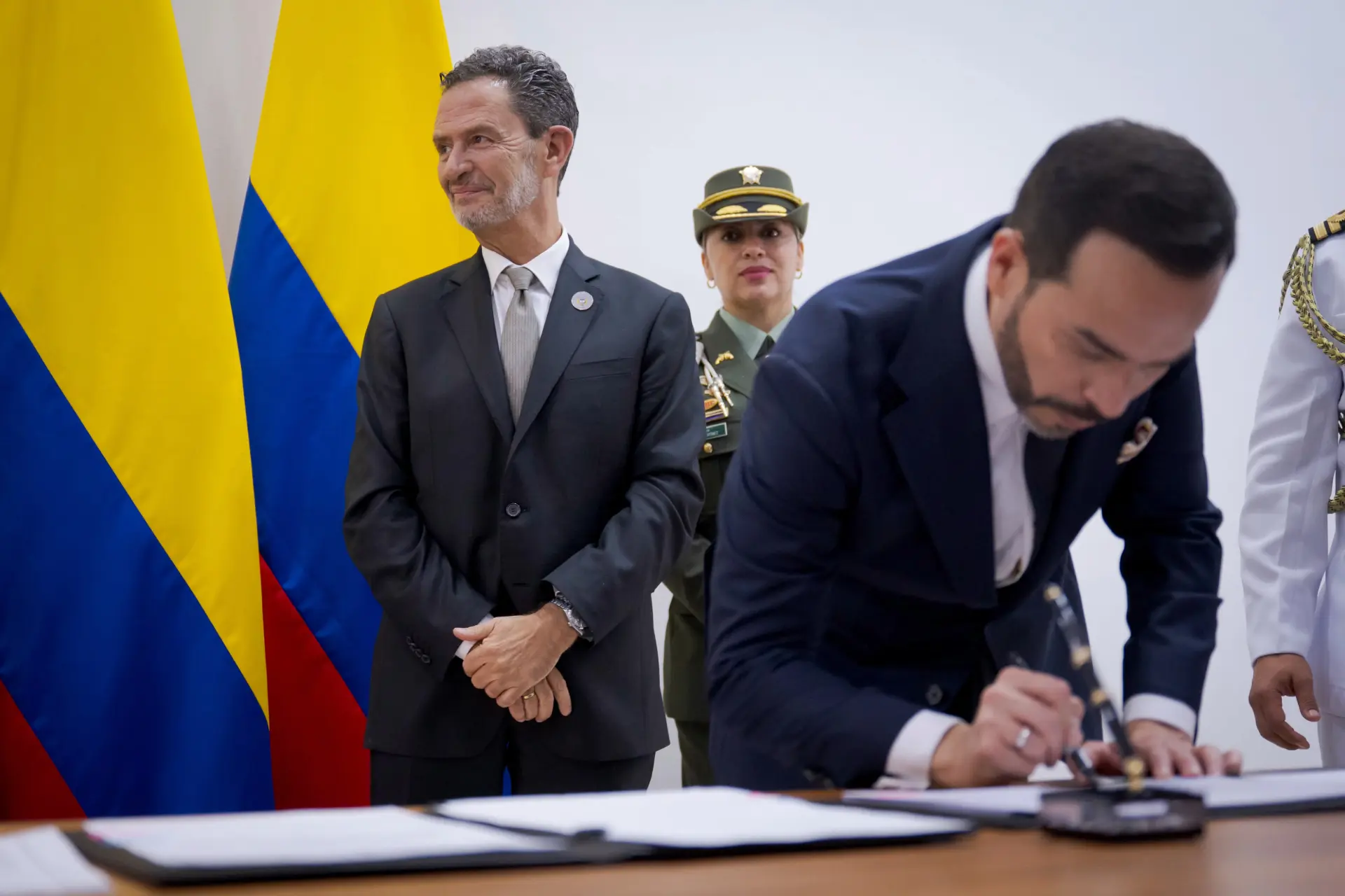  La política exterior de De la Espriella y Bula: alineamiento y aislamiento 